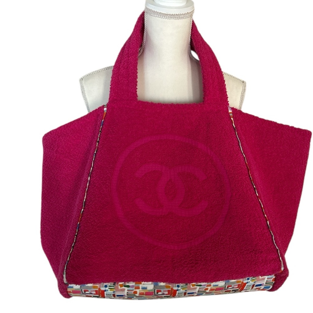 CHANEL Reversible Fuchsia Tote with Multicolor Trim and Pochette